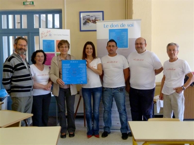 Le Lycée Les Chênes à Carpentras, deuxième Etablissement Scolaire à accueillir la toile, Le don de soi