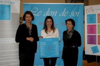 La mairie de Camaret-sur-Aigues: 33ème  mairie du Vaucluse à accueillir la toile, Le don de soi.
